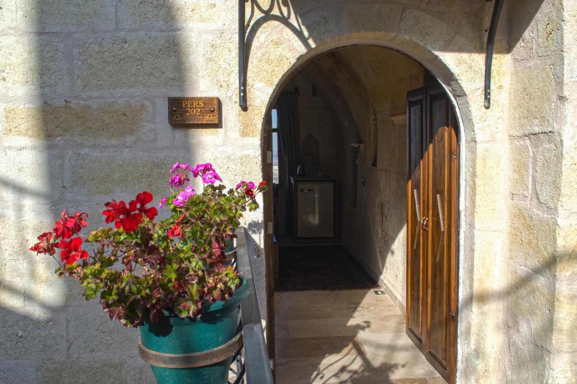 Ages In Cappadocia Hotel Uchisar Exterior photo