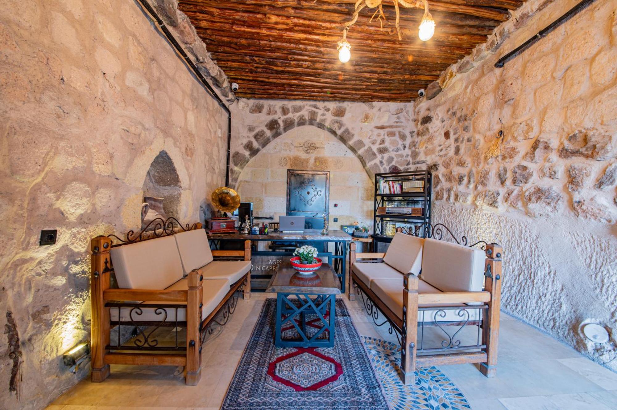 Ages In Cappadocia Hotel Uchisar Exterior photo